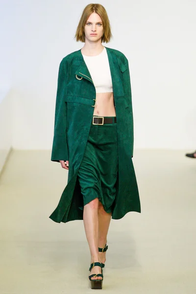 Look 10
